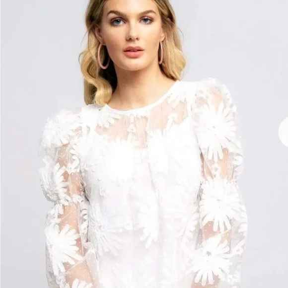 Eva Franco White Floral Sheer Top - Picture 1 of 4